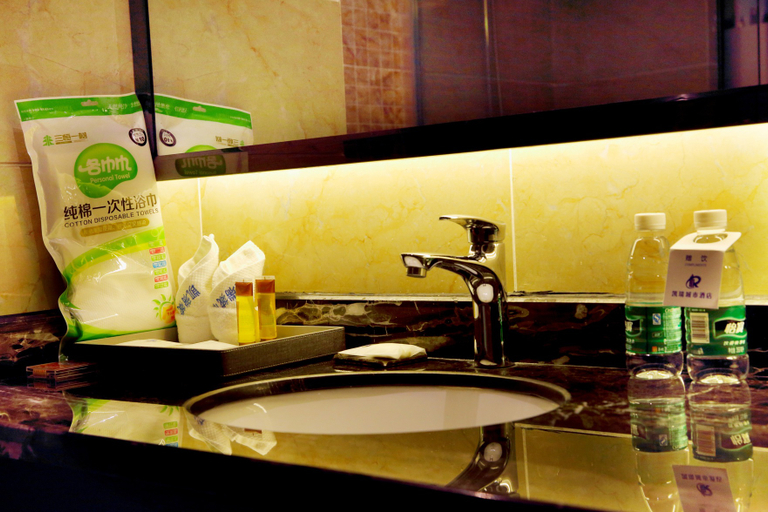 Bathroom 3, Kerry City Hotel (Daegu High-speed Railway Station), Chengdu