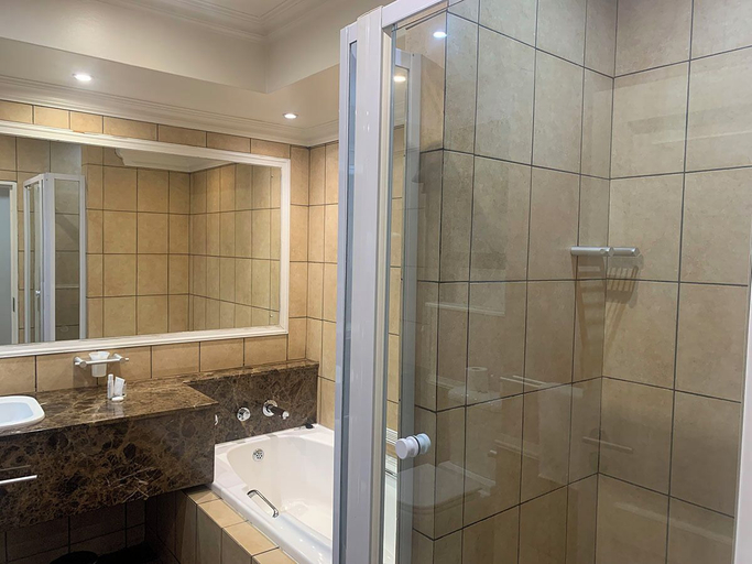 Bathroom 5, Orchids Lodge, City of Johannesburg