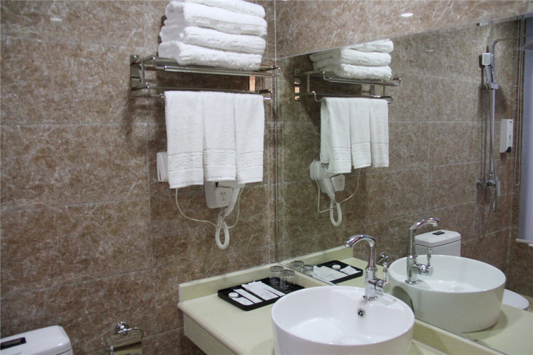 Bathroom 3, Suiman Hotel (Hohhot Stadium Metro Station), Hohhot