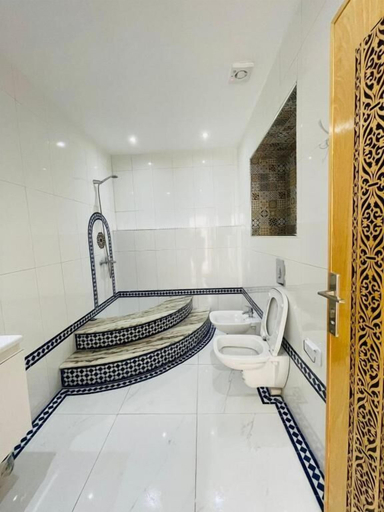 Bathroom 3, hotel palace, Tanger-Assilah