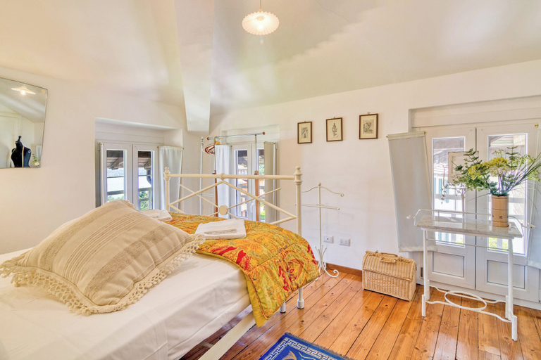 Bedroom 3, Piccolo Mondo Antico: Stresa 2BR Apartment With Lake View, Verbano-Cusio-Ossola