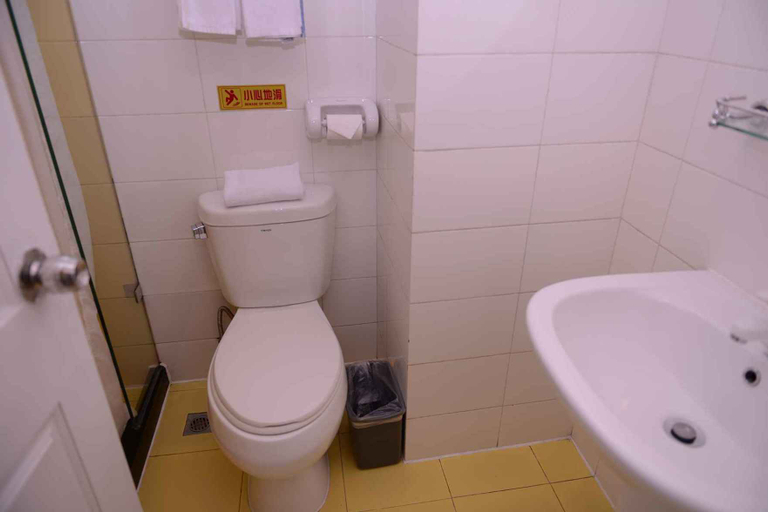 Bathroom 3, Homeinn · neo (Harbin Second Hospital Hayao Sixth Factory), Harbin