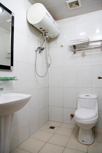 Bathroom 5, Anding Hotel, Beijing