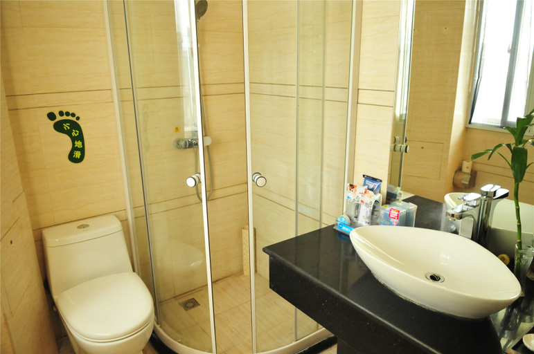Bathroom 3, Shenzhou Hotel, Dali Bai
