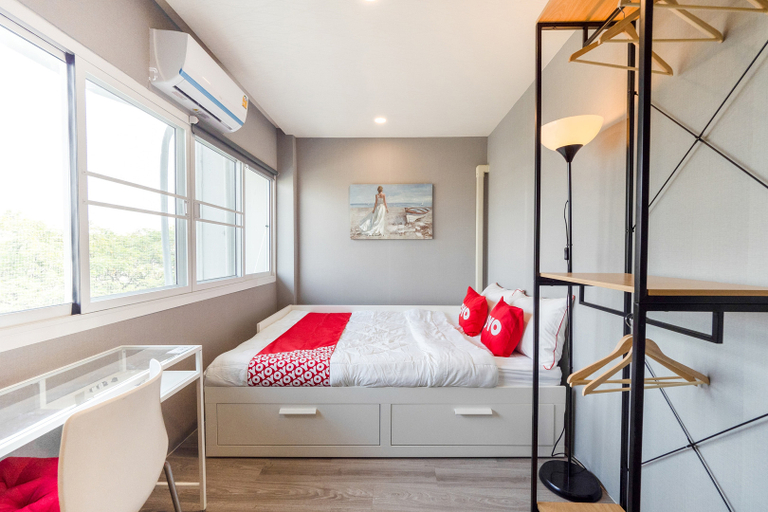 Bedroom 2, Bossa House Hostel & Cafe, Bang Na