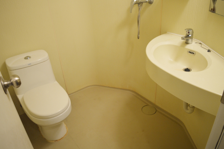 Bathroom 3, Eaka Hotel (Zhufeng Street, Liucun Metro Station, Development Zone), Shijiazhuang