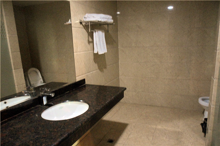 Bathroom 2, Huizhou Jinfeng Venice Hotel, Huizhou