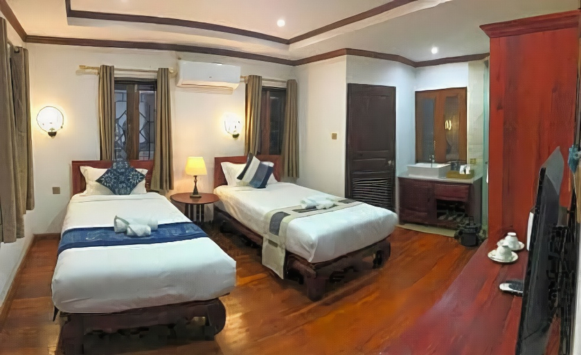 Bedroom 2, wisdom mystery hotel, Chomphet