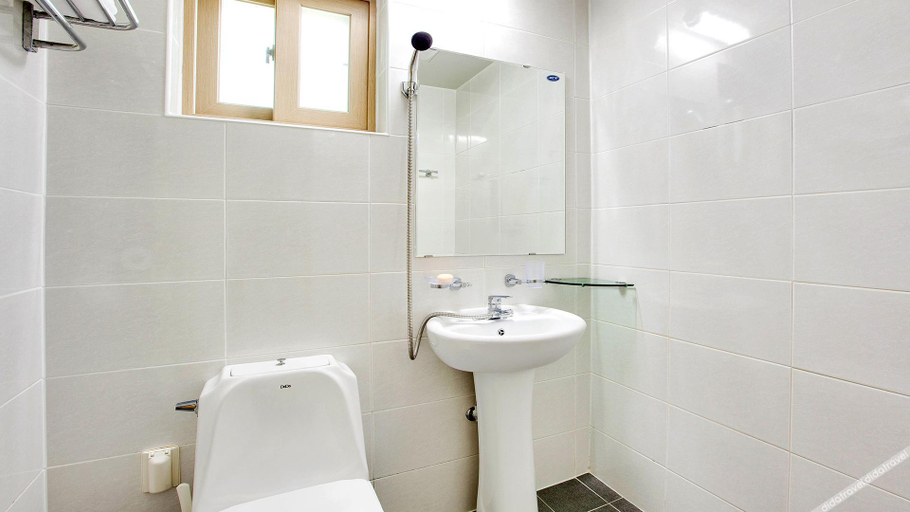 Bathroom 3, Samcheok Yedaum Pension, Samcheok