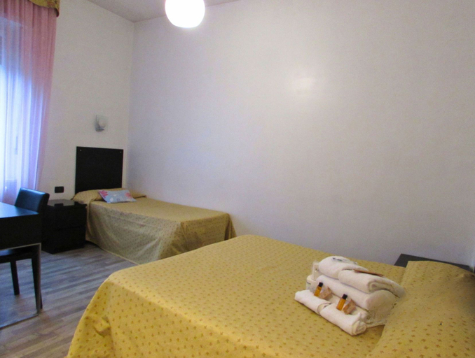 Bedroom 4, HOTEL PONTE SASSI, Torino