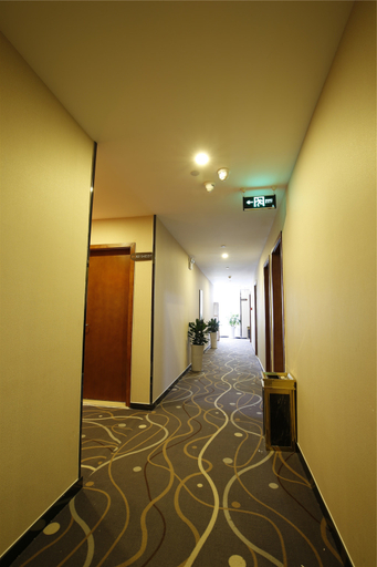 Others 5, 7 Days Premium Hotel (Chengdu Du Fu Thatched Cottage), Chengdu