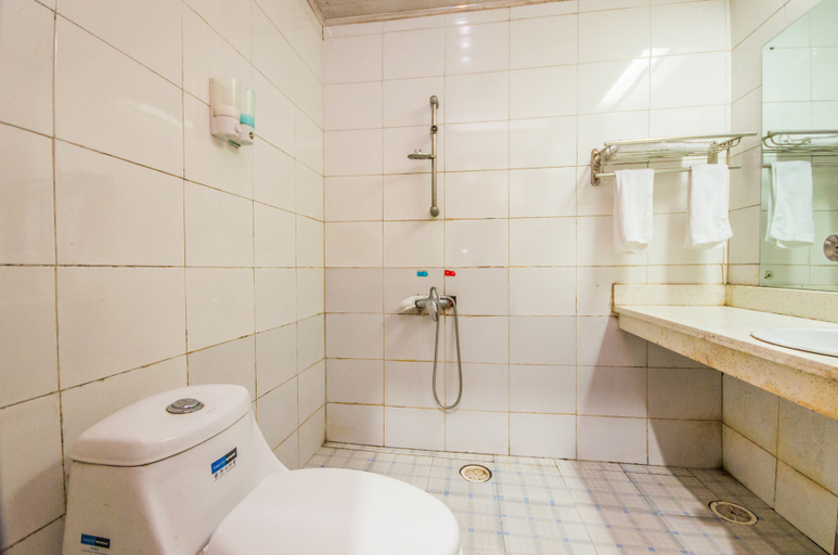 Bathroom 3, Suining Tiangong Hotel, Suining