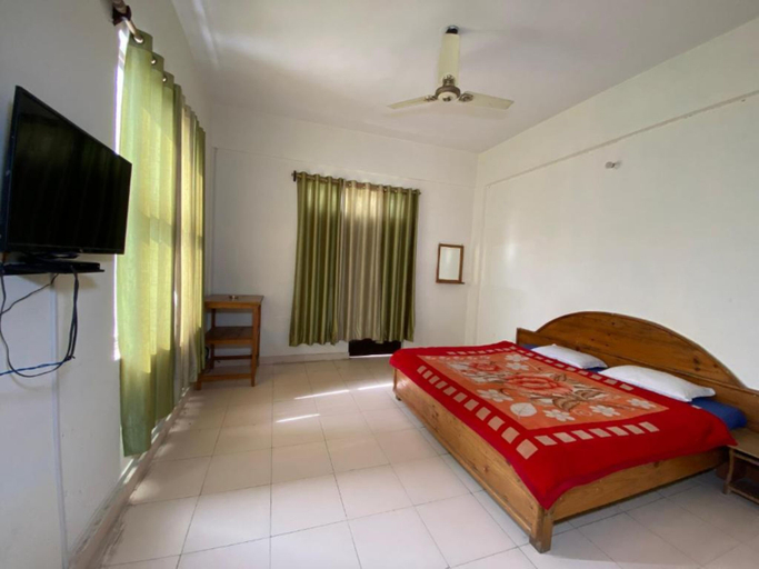 Bedroom 2, Goroomgo Kanara Mall Road Bhimtal, Nainital