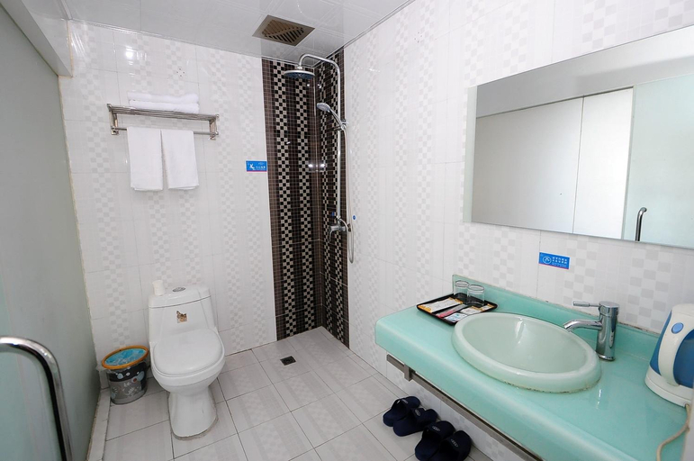 Bathroom 3, Super 8 (North Of Yihuan Mengcheng Road), Hefei