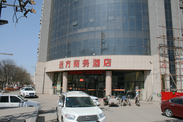 Exterior & Views