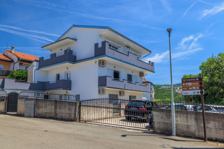 Building design 5, Apartment Evelin, Crikvenica