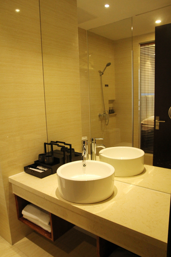 Bathroom, Oriental Hotel, Zhongshan