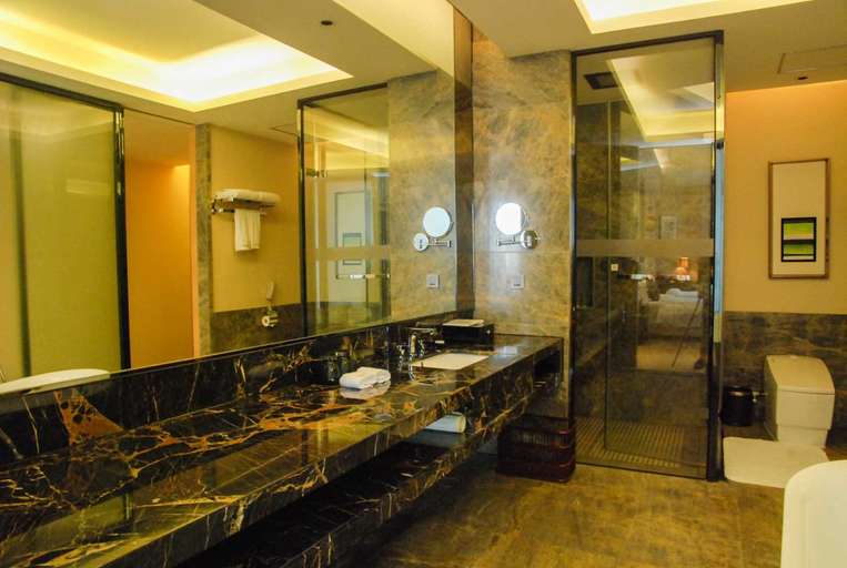 Bathroom 3, Sunbelieve International Hotel, Dongguan