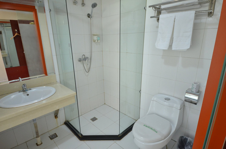 Bathroom 4, Haoting Business Hotel Wuhan Guanshan, Wuhan