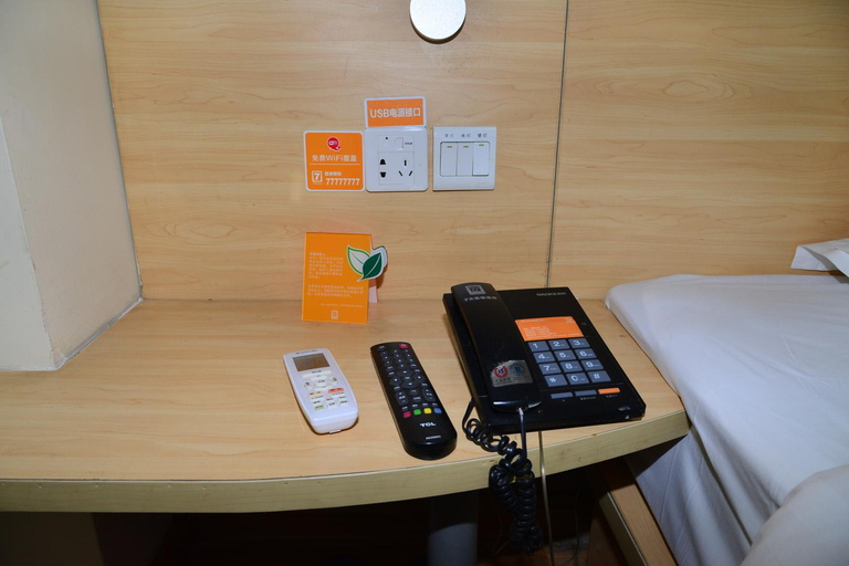 Bedroom 2, James Joyce Coffetel Tianjin Railway Station, Tianjin