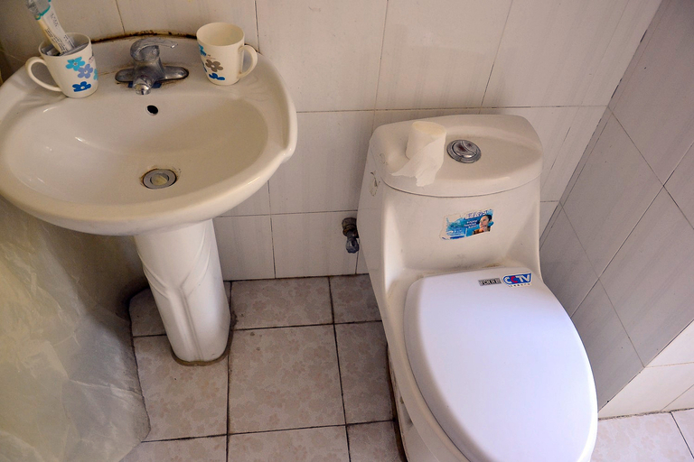 Bathroom 3, Fengmen Hotel, Suzhou