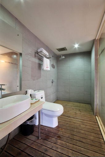 Bathroom, Jiayi Express Hotel, Hangzhou
