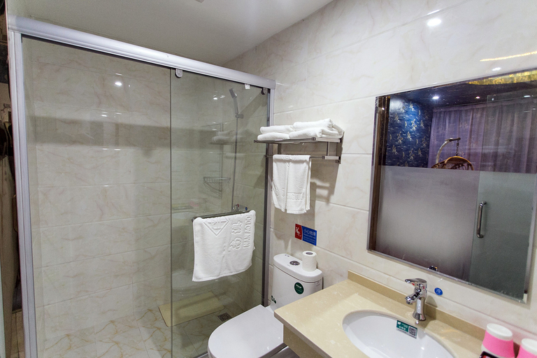 Bathroom 2, Nan'ao Dongyuan Hotel, Suzhou