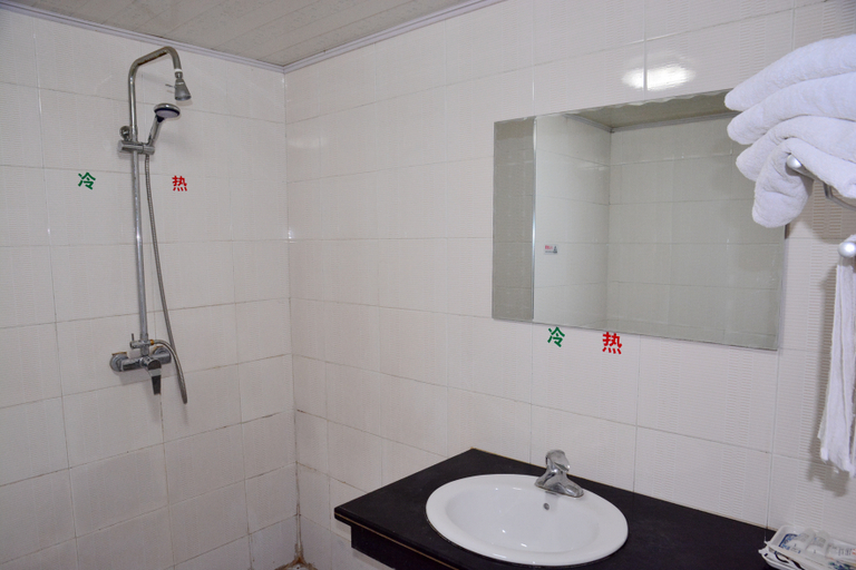 Bathroom 3, Muer Sizhixuan Hotel (Fangxian Branch), Shiyan