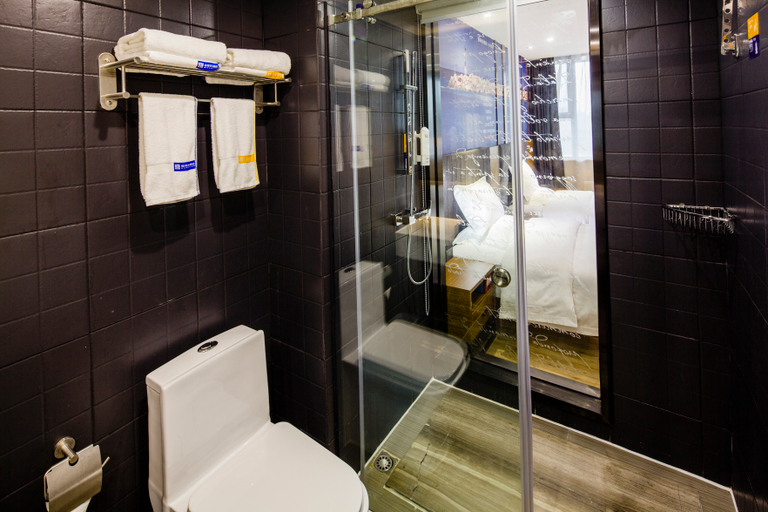 Bathroom 3, Yeste Hotel Guilin Wanfu Plaza, Guilin