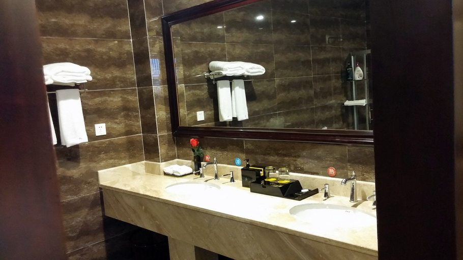 Bathroom 3, Yanbang Inn, Zigong