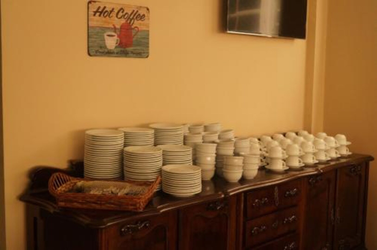Food & Drinks, Mont Rey Hotel, São Vicente