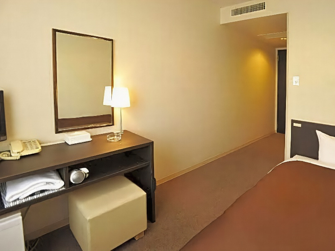 Bedroom 4, Nishiakashi Rincarn Hotel, Akashi