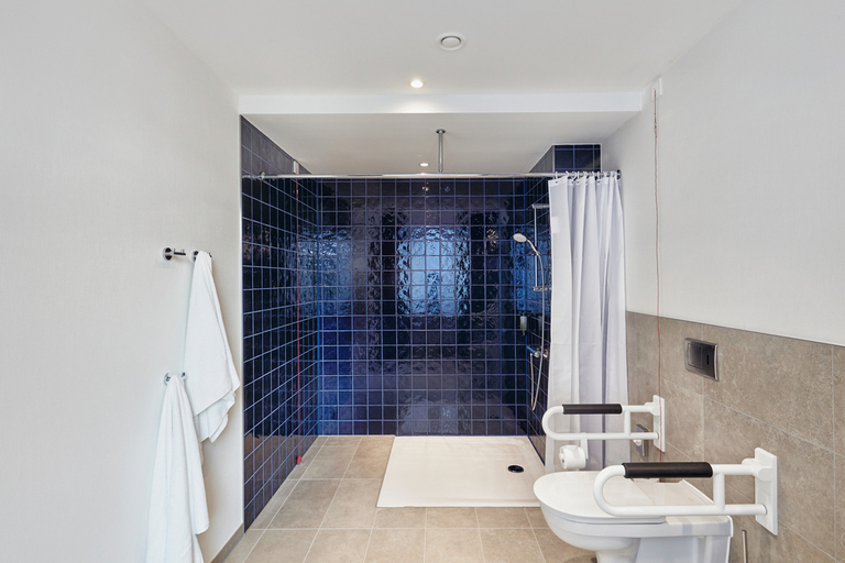 Bathroom 5, Leonardo Smart Hotel Düsseldorf, Düsseldorf