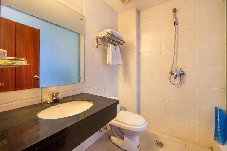 Bathroom 2, International Trade Hotel, Nanping