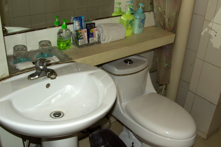 Bathroom 2, Xiangyu Jingsu (Weifang Taihua railway station store), Weifang