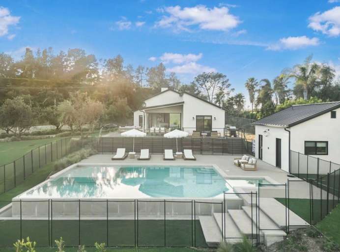 Exterior 5, Lechusa Estate, Los Angeles