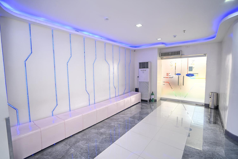 Public Area, Astrotel Guadalupe, Taguig