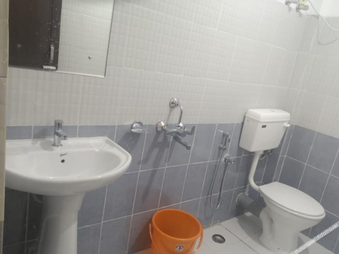 Bathroom, Royal Neil Resort, South Andaman