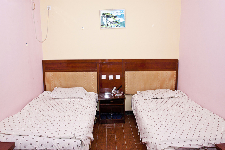 Bedroom 4, Yifeng Hotel, Shanghai