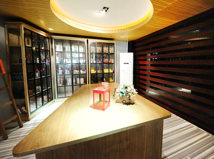 Food & Drinks 5, Yijia Hostel(Weifang Xinhua Road,Wuzhou), Weifang