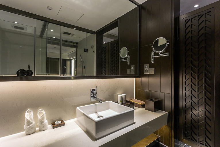 Bathroom 3, Wuzhen Fanpu Theme Culture Hotel, Jiaxing