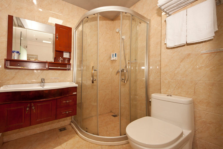 Bathroom 3, HanTing Hotel (Fuzhou Three Lanes And Seven Alleys), Fuzhou