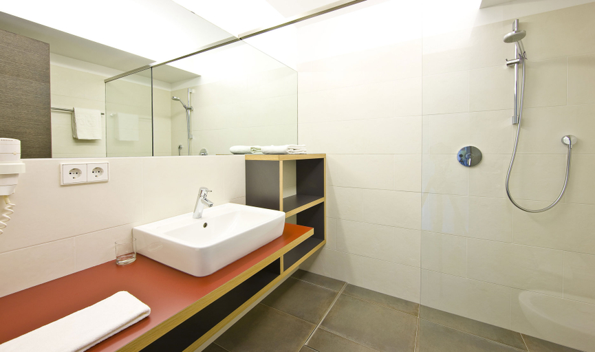 Bathroom 4, Hotel Traminerhof, Bolzano
