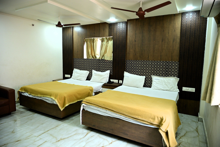 Room 5, HOTEL GRAND CITY, Krishna