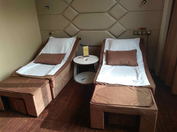 Bedroom 2, Taihang Mingzhu Hotel, Changzhi