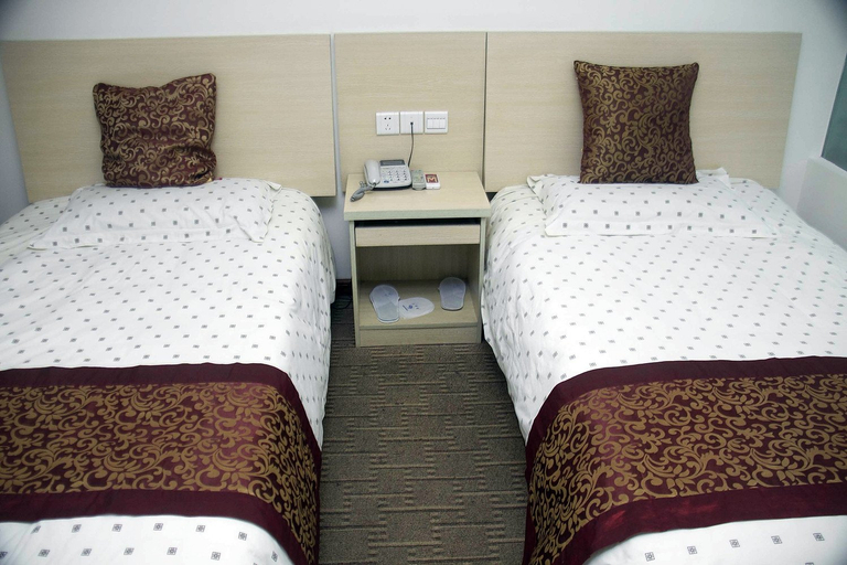 Bedroom 2, Kaiyuan manju(Ningbo Zhongshan west road branch), Ningbo