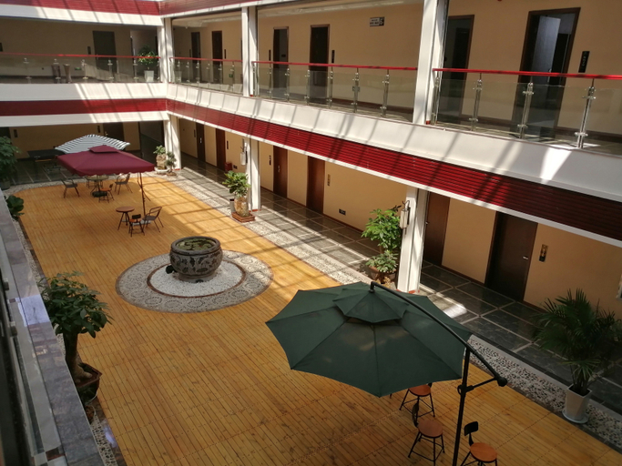 Others, Liangzhou Hotel, Qujing