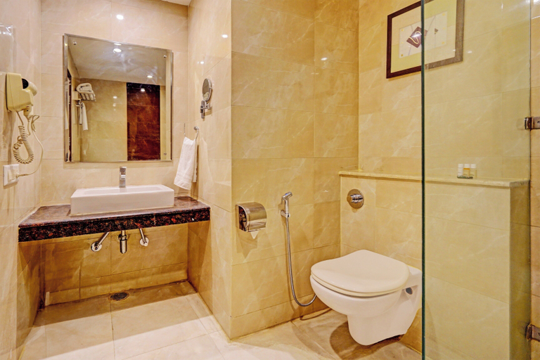 Bathroom 4, Hotel Tej Plaza Near IGI Airport Delhi, Delhi