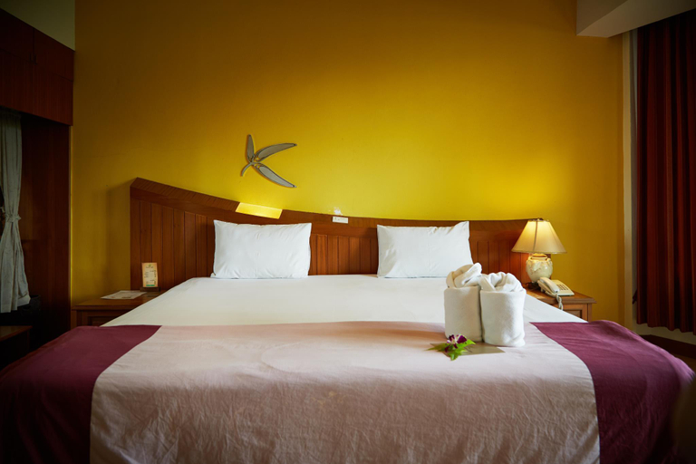 Bedroom 5, The Country Lake View Hotel, Muang Suphanburi