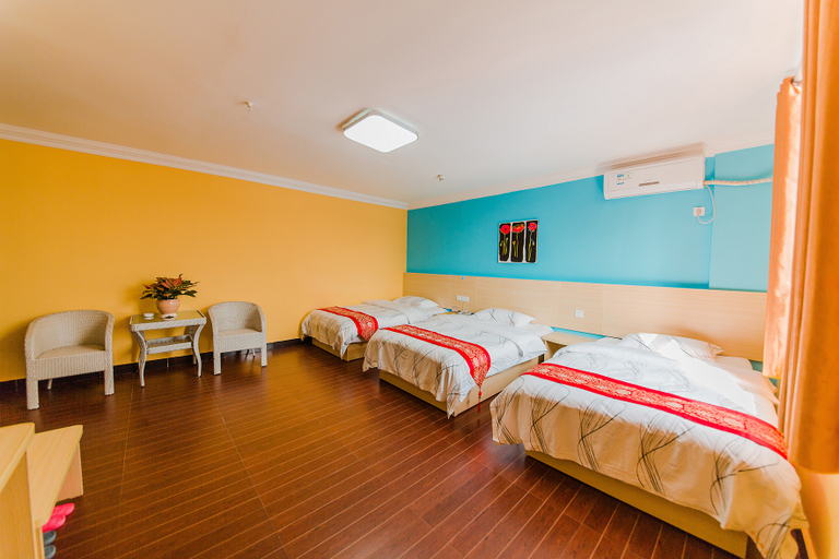 Bedroom 2, Jiaotong Hotel, Xishuangbanna Dai